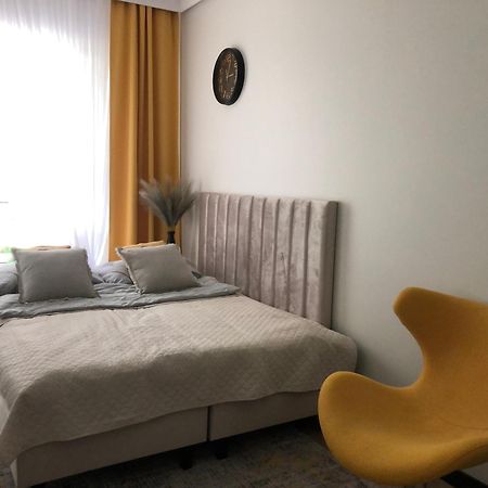 Komfortowe Apartamenty Kielce Klonowa ,Ogrodek, Garaz Podziemny, Samodzielne Wejscie Na Kod 24H Exterior foto